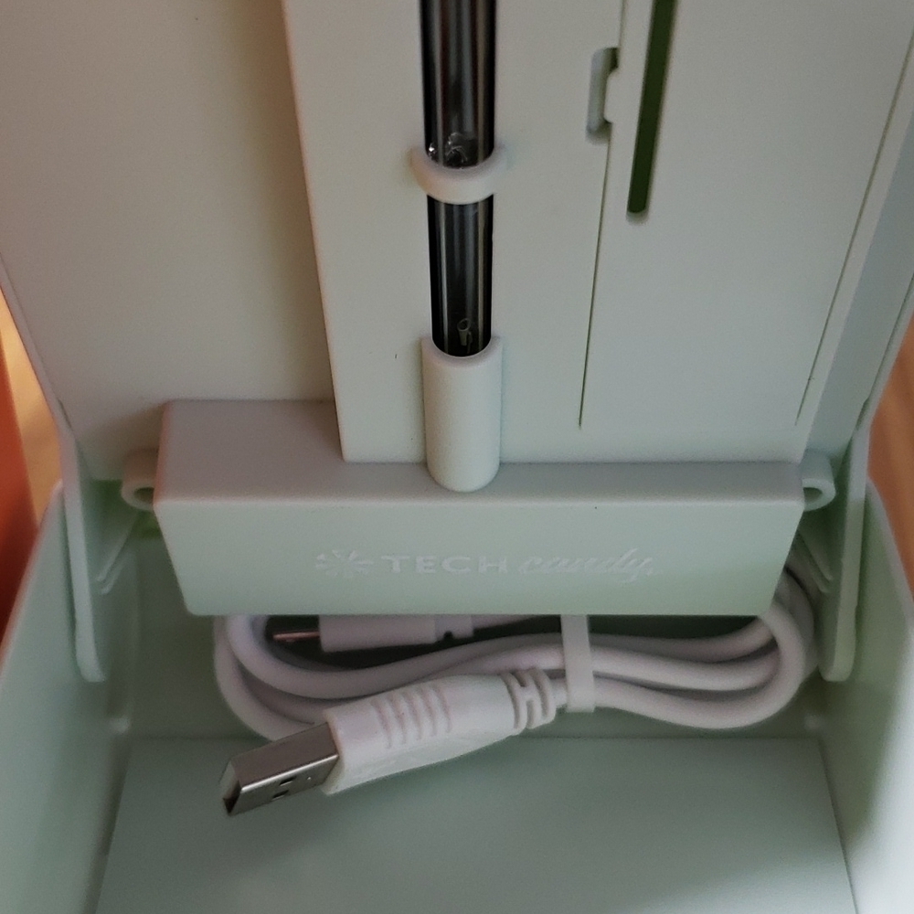 NEW- Tech Candy UV Sanitizer Box- Light Mint Green - Picture 4 of 7